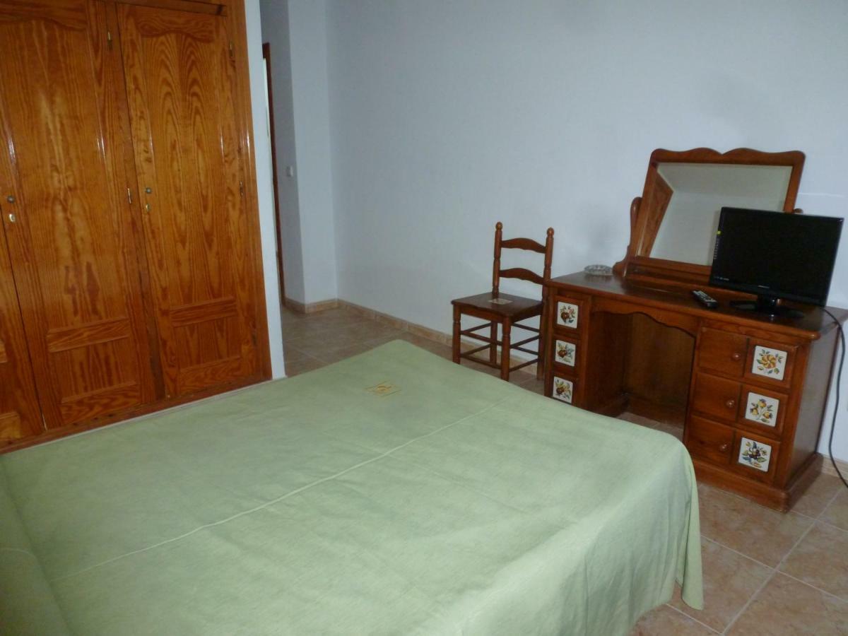 Hostal Cortes 加鲁查 外观 照片