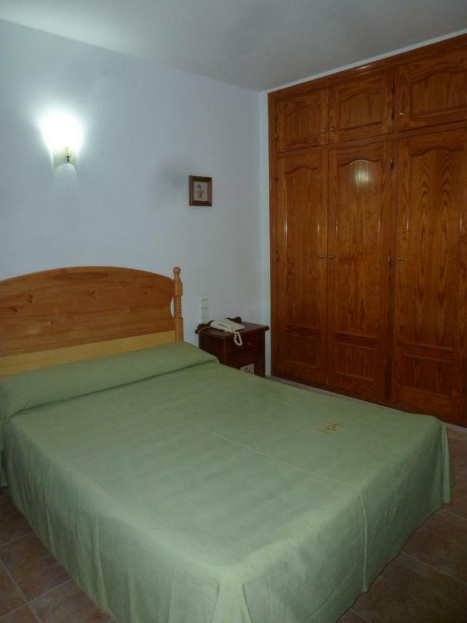 Hostal Cortes 加鲁查 外观 照片